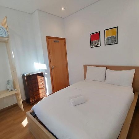Bairro Alto Hostel Лиссабон Экстерьер фото