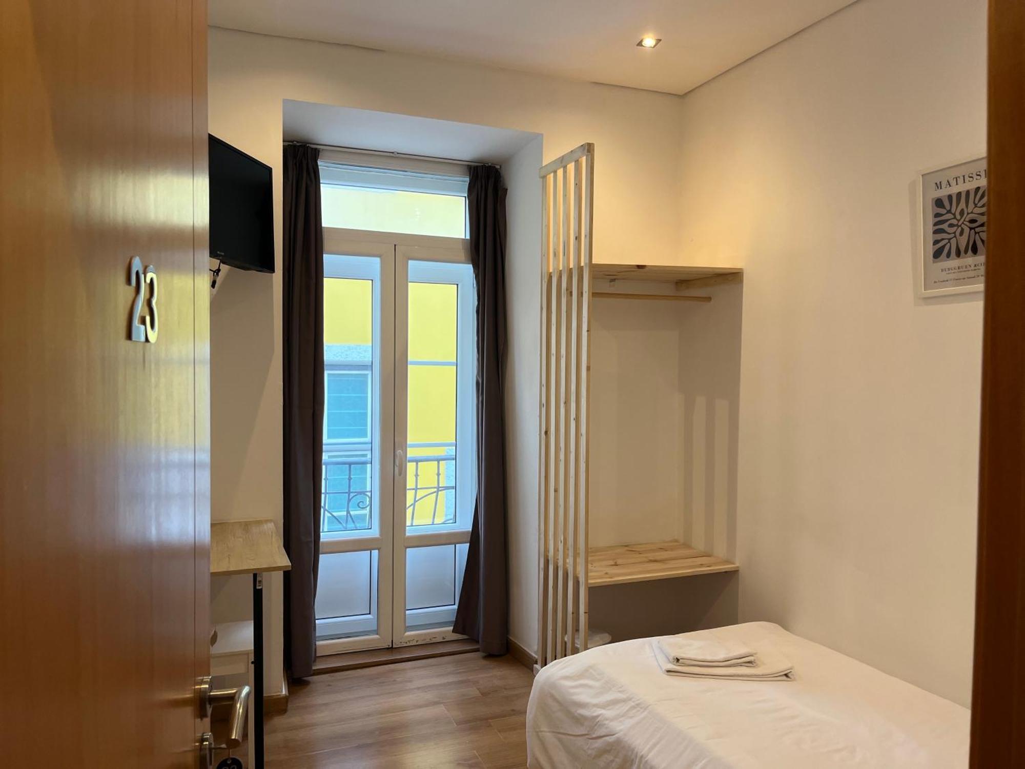 Bairro Alto Hostel Лиссабон Экстерьер фото